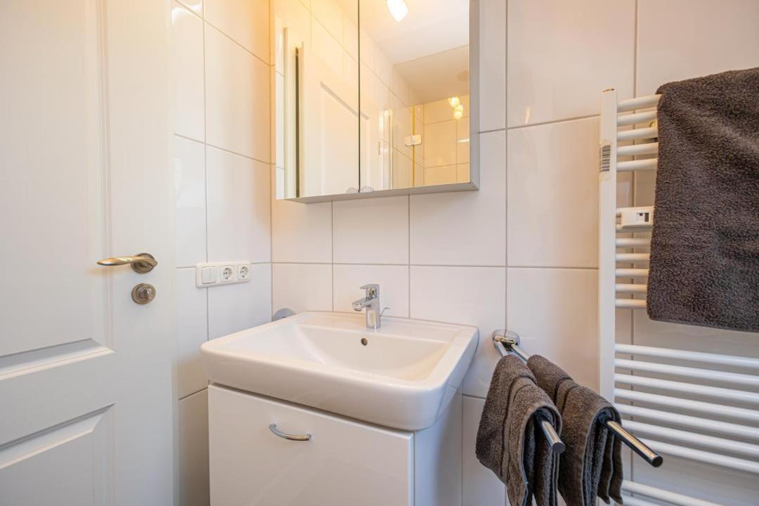 Wohnung 16 Im 2 Og Haus Stranddistel, Moderne Ferienwohnung Fur 4 Personen In Zingst Εξωτερικό φωτογραφία